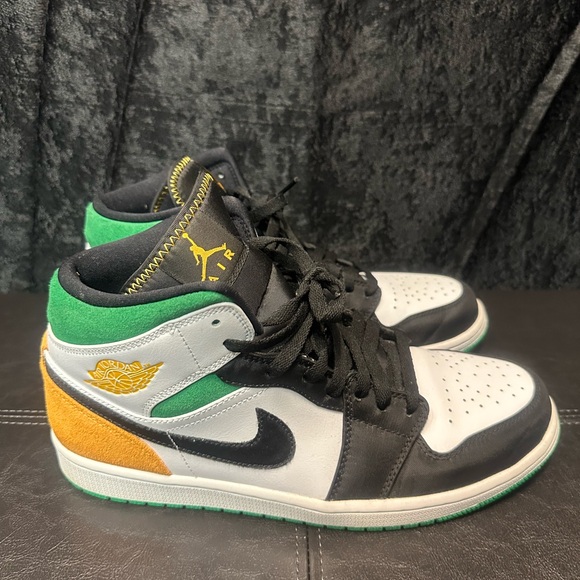 Air Jordan 1 Mid Oakland Size 11 - Picture 2 of 8